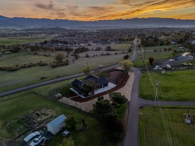 4691 Cherry Lane, Medford, OR 97504