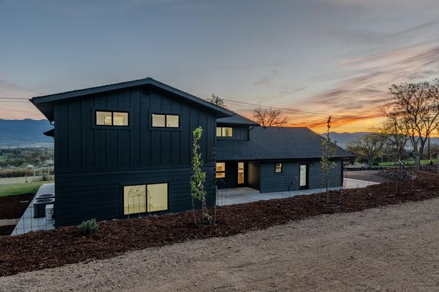 4691 Cherry Lane, Medford, OR 97504