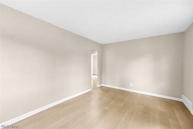 137 E Rosewood Avenue, Akron, OH 44301