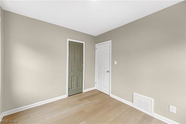 137 E Rosewood Avenue, Akron, OH 44301