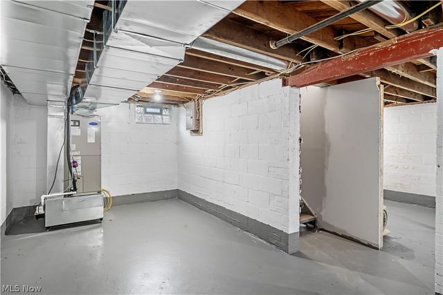 137 E Rosewood Avenue, Akron, OH 44301