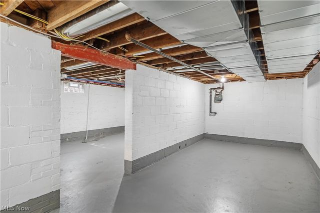 137 E Rosewood Avenue, Akron, OH 44301