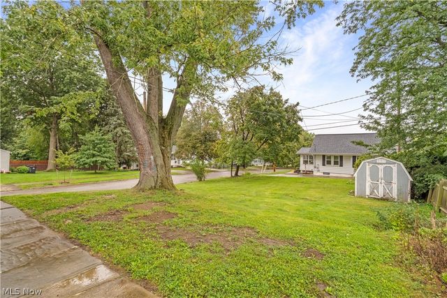 137 E Rosewood Avenue, Akron, OH 44301