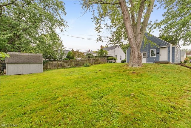 137 E Rosewood Avenue, Akron, OH 44301
