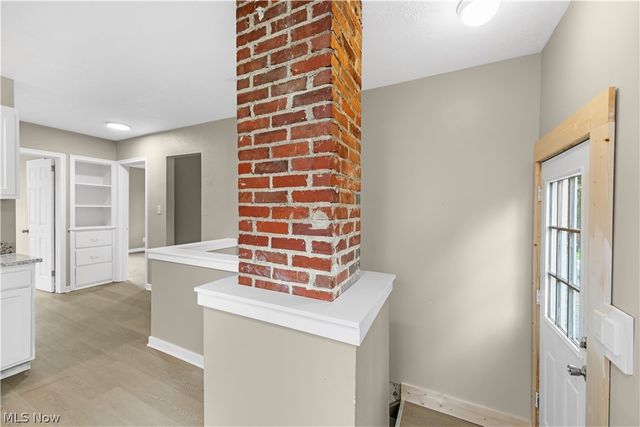 137 E Rosewood Avenue, Akron, OH 44301