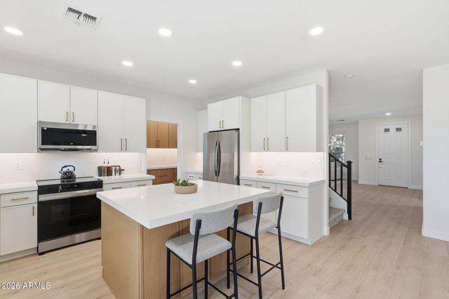 2645 E ELMWOOD Place, Chandler, AZ 85249