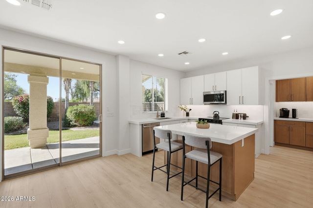 2645 E ELMWOOD Place, Chandler, AZ 85249