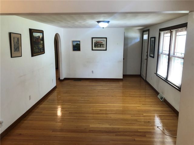 20 Richard Street, Smithfield, RI 02917