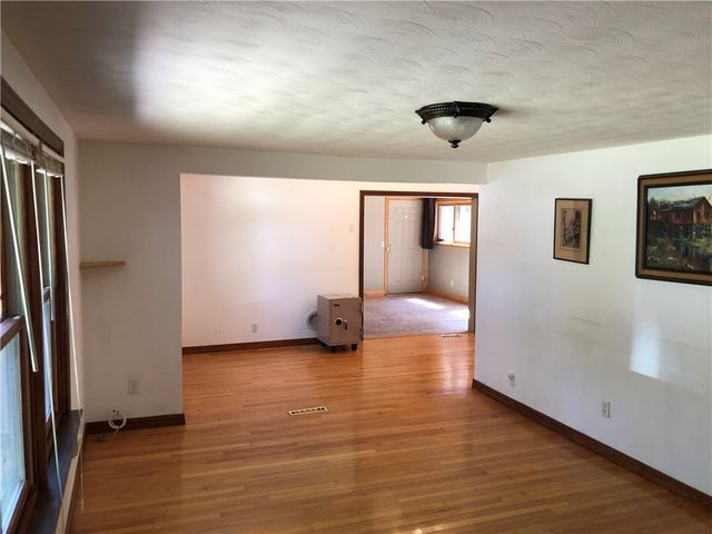 20 Richard Street, Smithfield, RI 02917