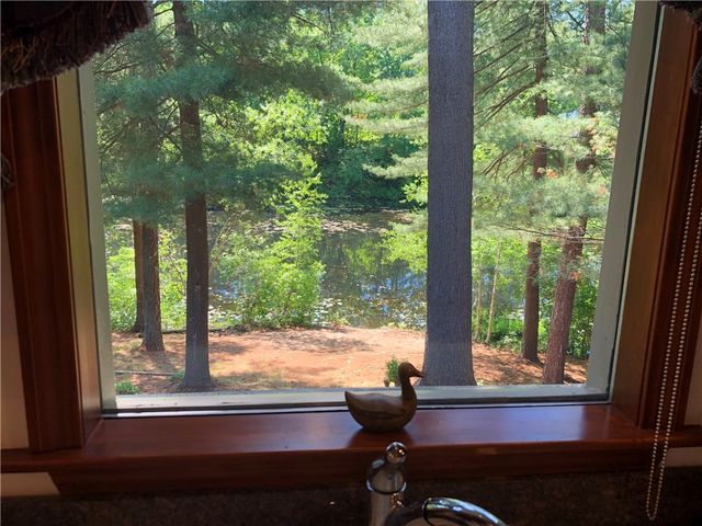 20 Richard Street, Smithfield, RI 02917