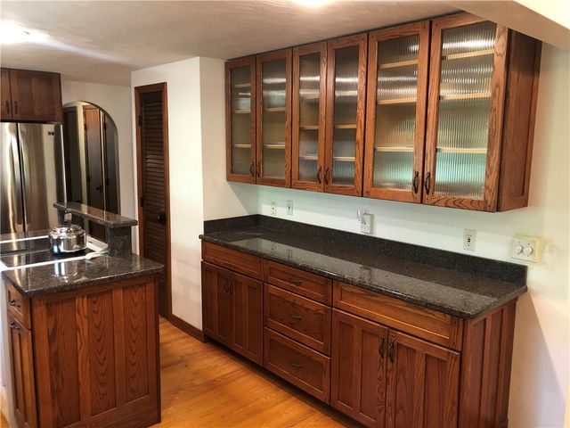 20 Richard Street, Smithfield, RI 02917