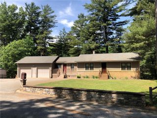 20 Richard Street, Smithfield, RI 02917