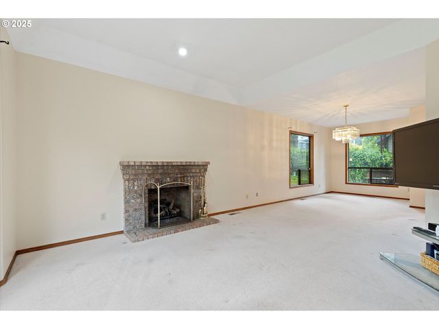 10125 Sw 72ND Ave, Portland, OR 97223