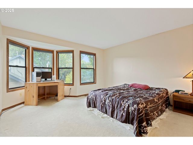 10125 Sw 72ND Ave, Portland, OR 97223