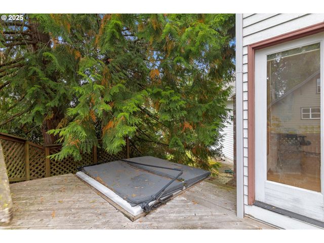 10125 Sw 72ND Ave, Portland, OR 97223