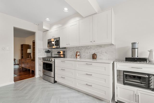 13159 S Westview Drive 2B, Palos Heights, IL 60463