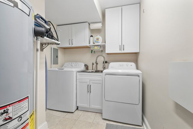 13159 S Westview Drive 2B, Palos Heights, IL 60463