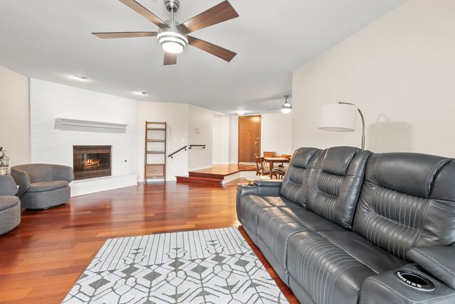 13159 S Westview Drive 2B, Palos Heights, IL 60463