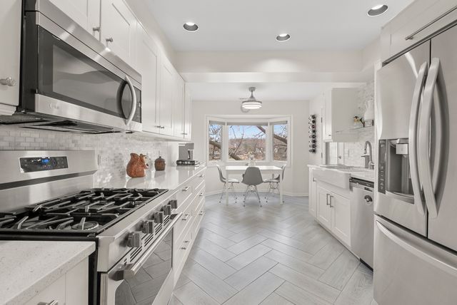 13159 S Westview Drive 2B, Palos Heights, IL 60463