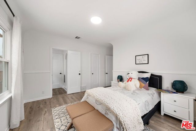 205 S Hamel Drive, Beverly Hills, CA 90211