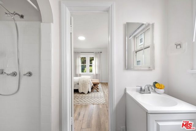 205 S Hamel Drive, Beverly Hills, CA 90211