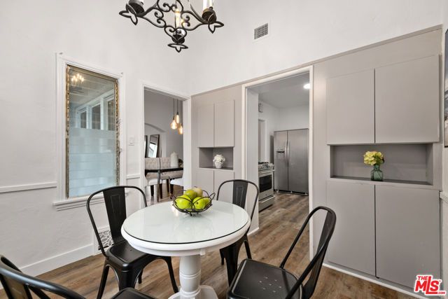 205 S Hamel Drive, Beverly Hills, CA 90211