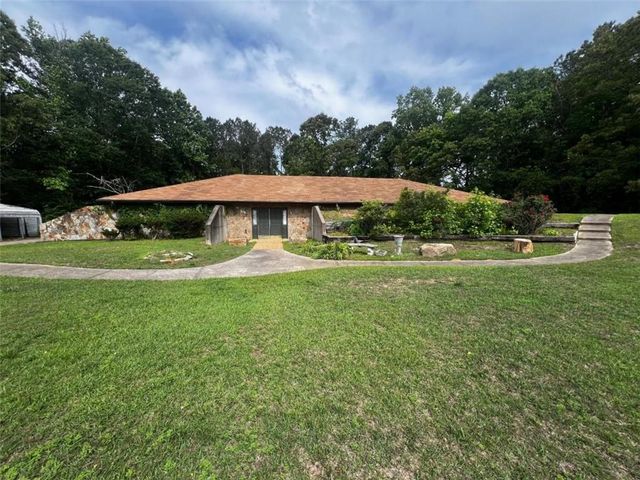4391 Leola Road, Douglasville, GA 30135