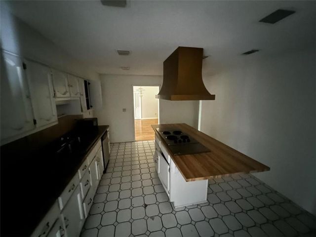4391 Leola Road, Douglasville, GA 30135