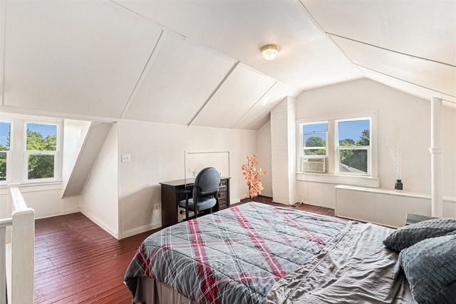 210 N Lavinia Street, Ludington, MI 49431