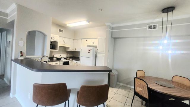 6413 ASTOR VILLAGE AVENUE 216, Orlando, FL 32835