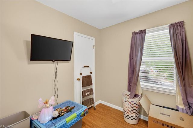 270 Weisner Street, Winston-salem, NC 27127