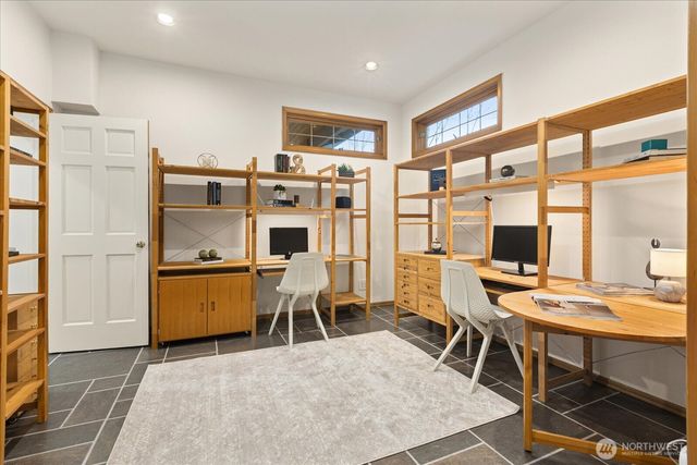 10830 179th Court NE, Redmond, WA 98052