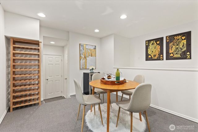 10830 179th Court NE, Redmond, WA 98052