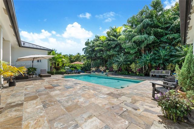 8050 SW 175th Street, Palmetto Bay, FL 33157