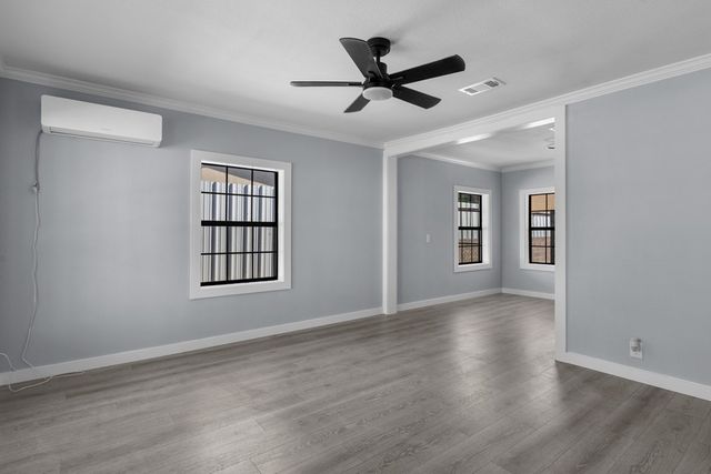 2102 N Hancock Ave, Odessa, TX 79761