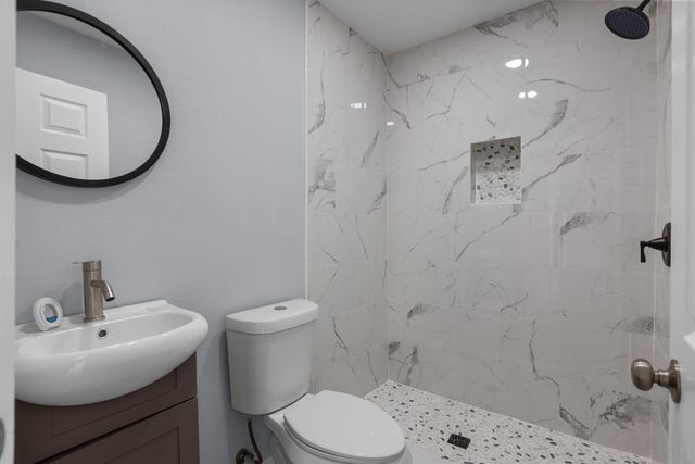 2102 N Hancock Ave, Odessa, TX 79761