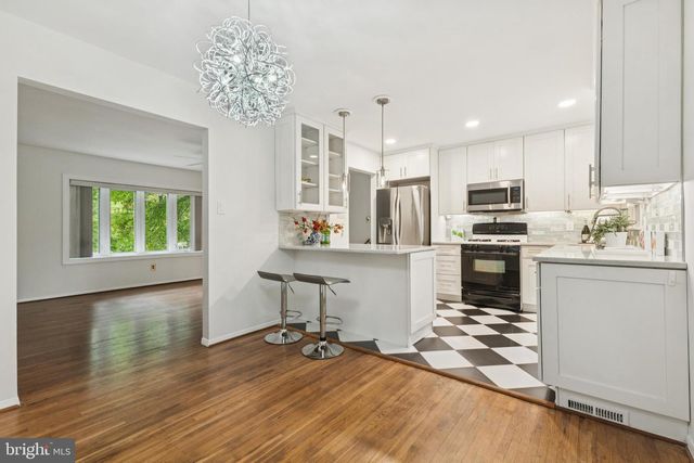 13719 MCGILL DR, Chantilly, VA 20151