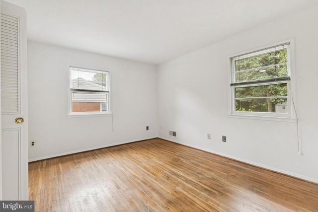 13719 MCGILL DR, Chantilly, VA 20151