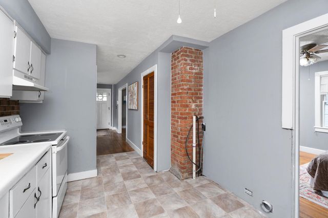 712 NELSON ST, Staunton, VA 24401