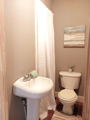 712 NELSON ST, Staunton, VA 24401