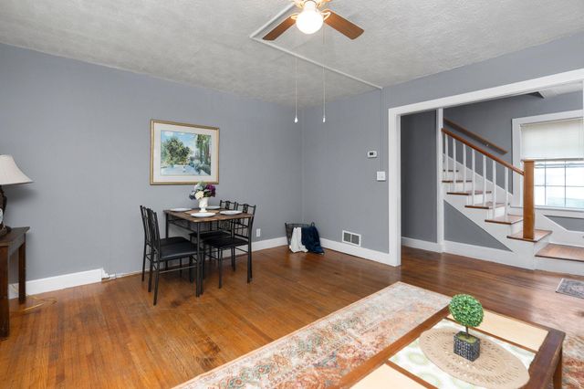 712 NELSON ST, Staunton, VA 24401