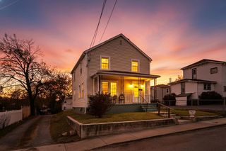 712 NELSON ST, Staunton, VA 24401