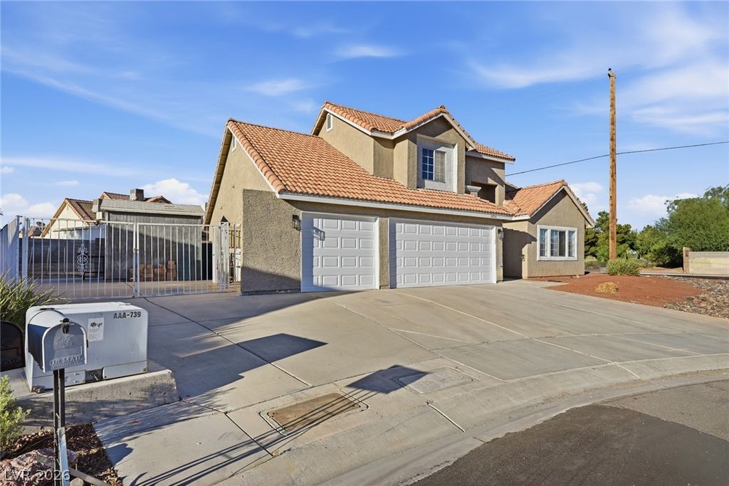 6700 Bent Wood Court, Las Vegas, NV 89108 — photo 4