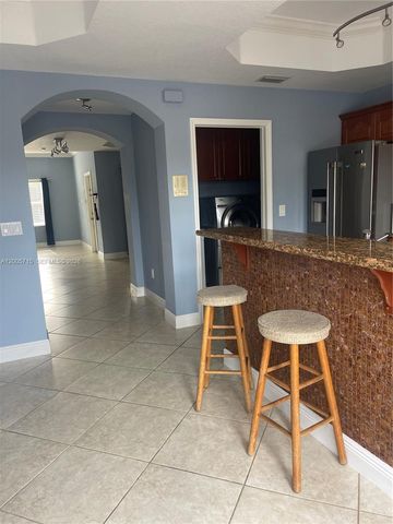 2155 Anchor Ct 2003, Fort Lauderdale, FL 33312