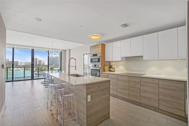 10201 E BAY HARBOUR 601, Bay Harbor Islands, FL 33154