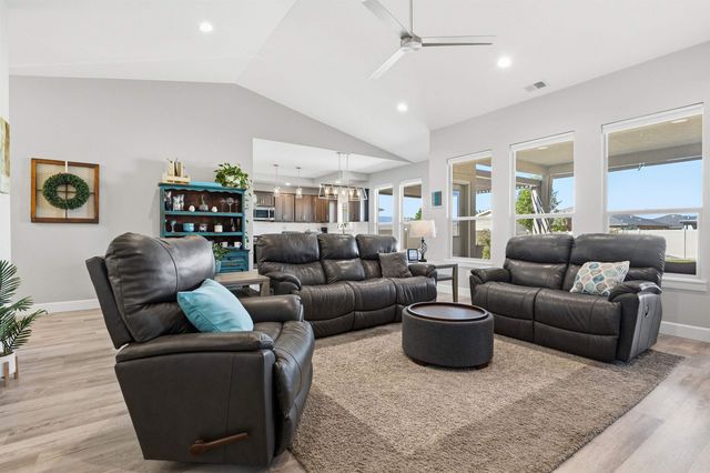 687 ARRAN WAY, Grand Junction, CO 81504