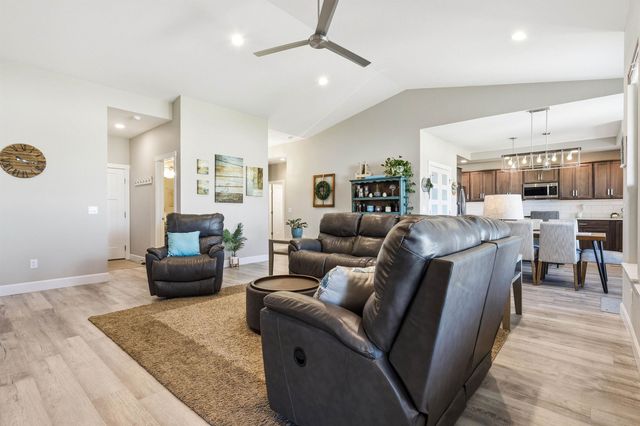 687 ARRAN WAY, Grand Junction, CO 81504