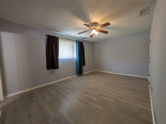 1800 Fernwood Circle, Carrollton, TX 75006