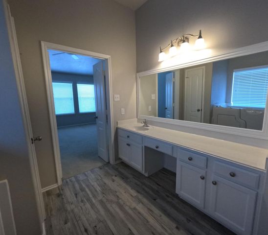 2521 Saratoga Drive, League City, TX 77573