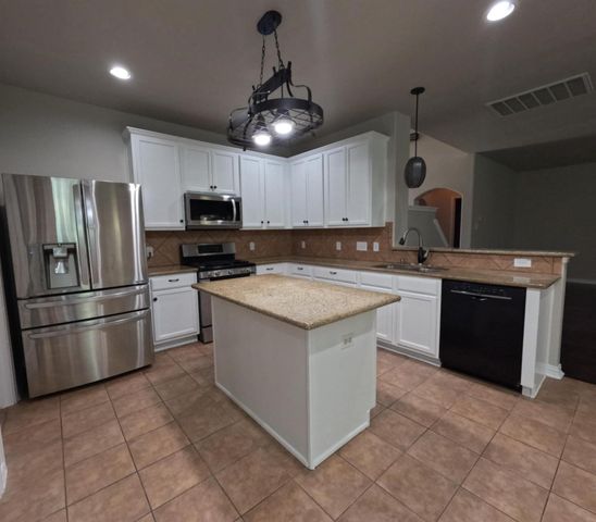 2521 Saratoga Drive, League City, TX 77573